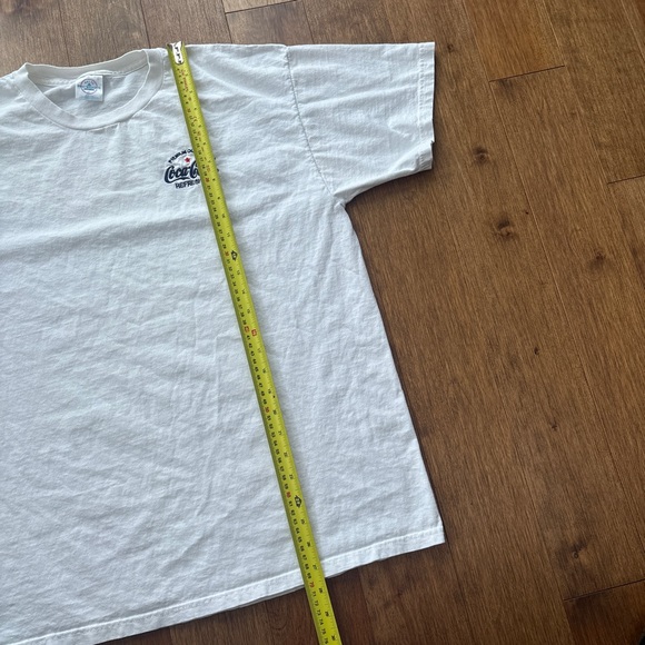 Men’s Vintage 90s Delta Pro Weight Coca-Cola embroidered tee - Picture 6 of 6